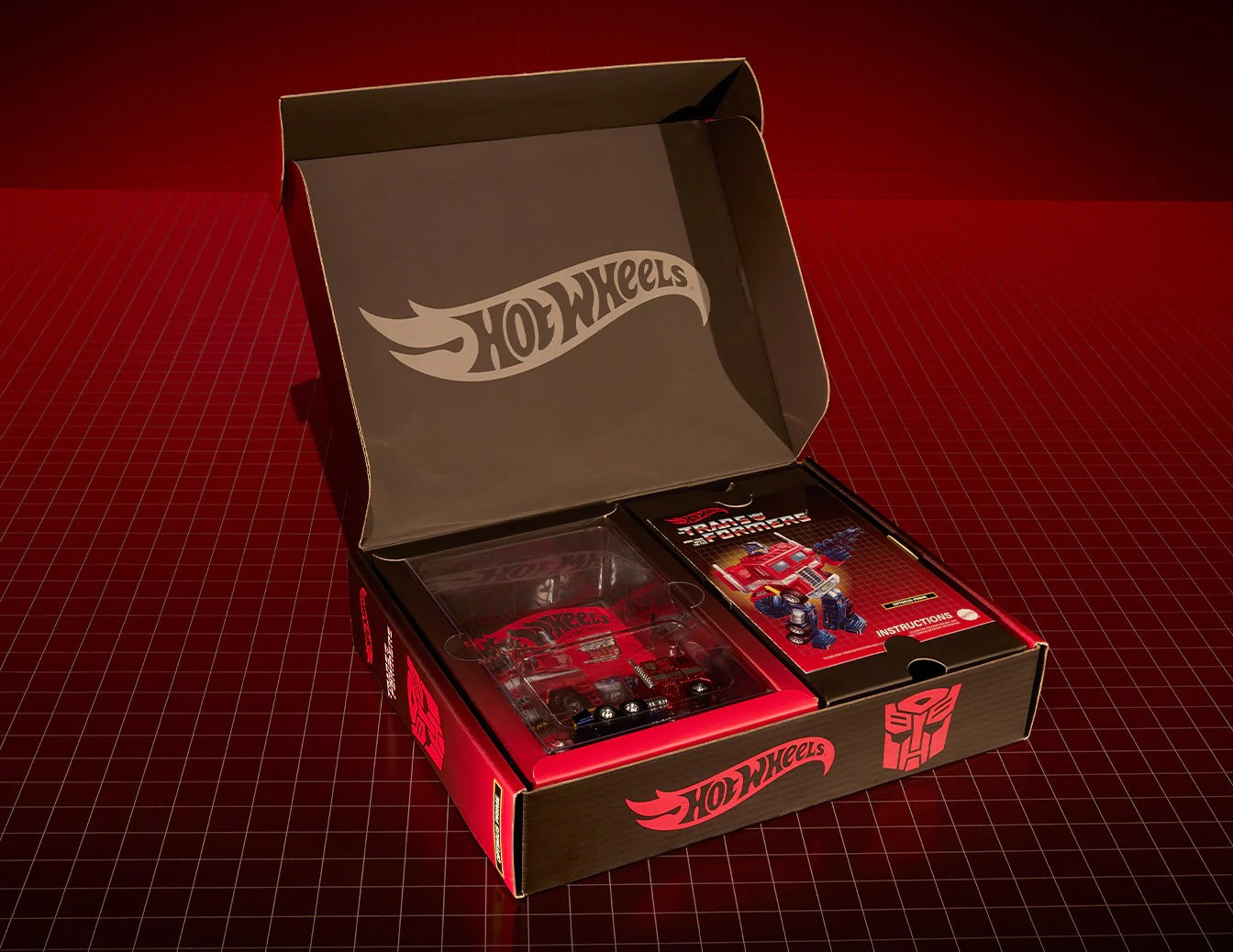 HOT WHEELS TRANSFORMERS OPTIMUS PRIME