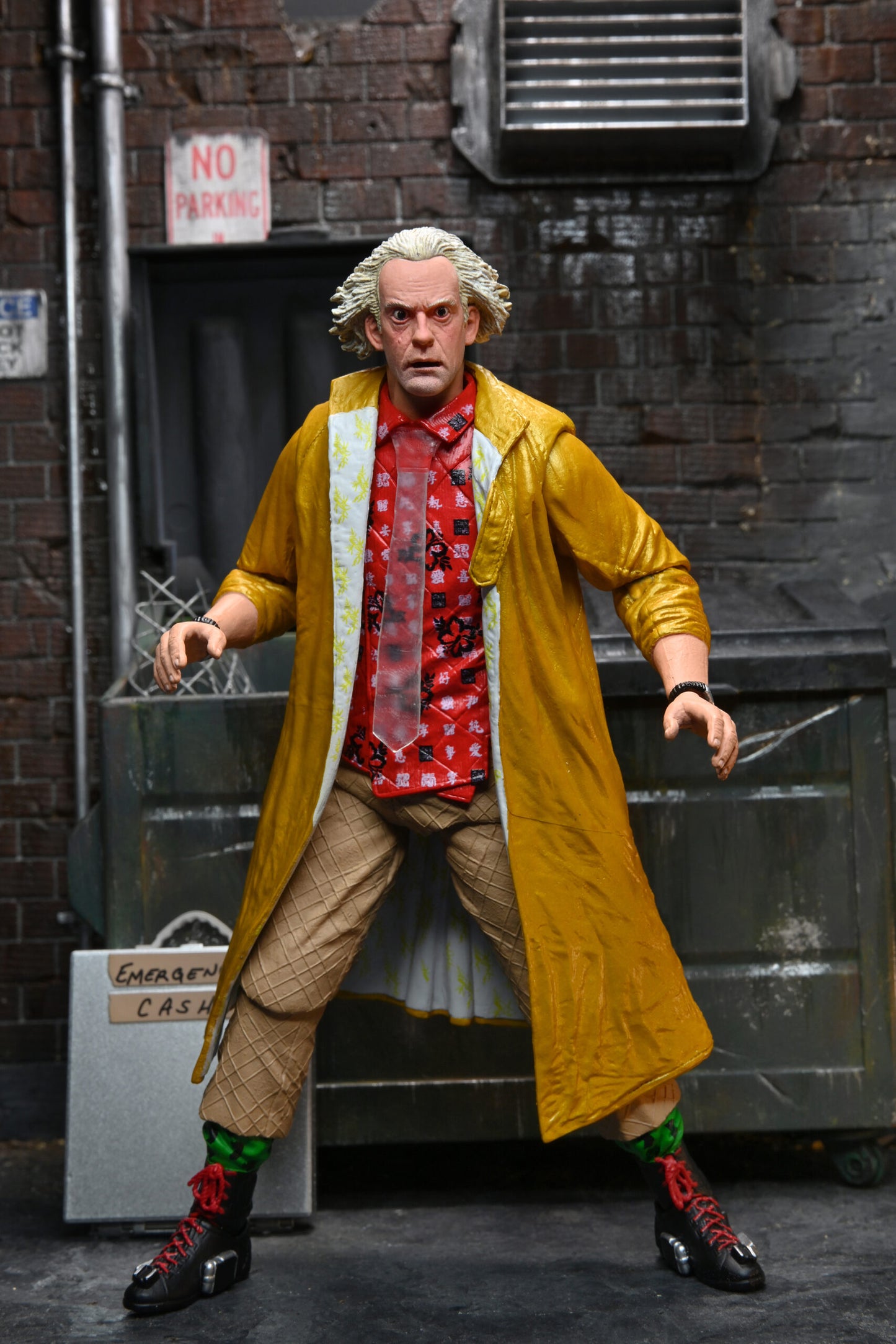 NECA FIGURA DE ACCIÓN ULTIMATE DOC BROWN 1985