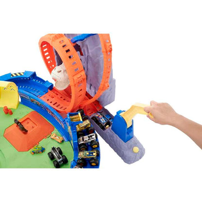 HOT WHEELS MONSTER TRUCKS VOLCANO ARENA PLAYSET